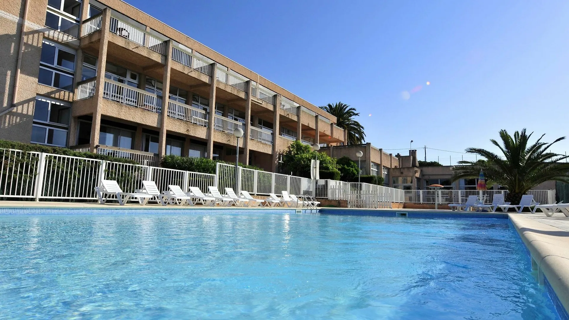 Holiday park Village Vacances Le Kangourou By Popinns Frejus